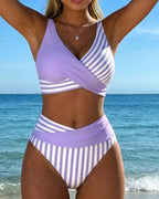 Bikini con estampado de rayas cruzado