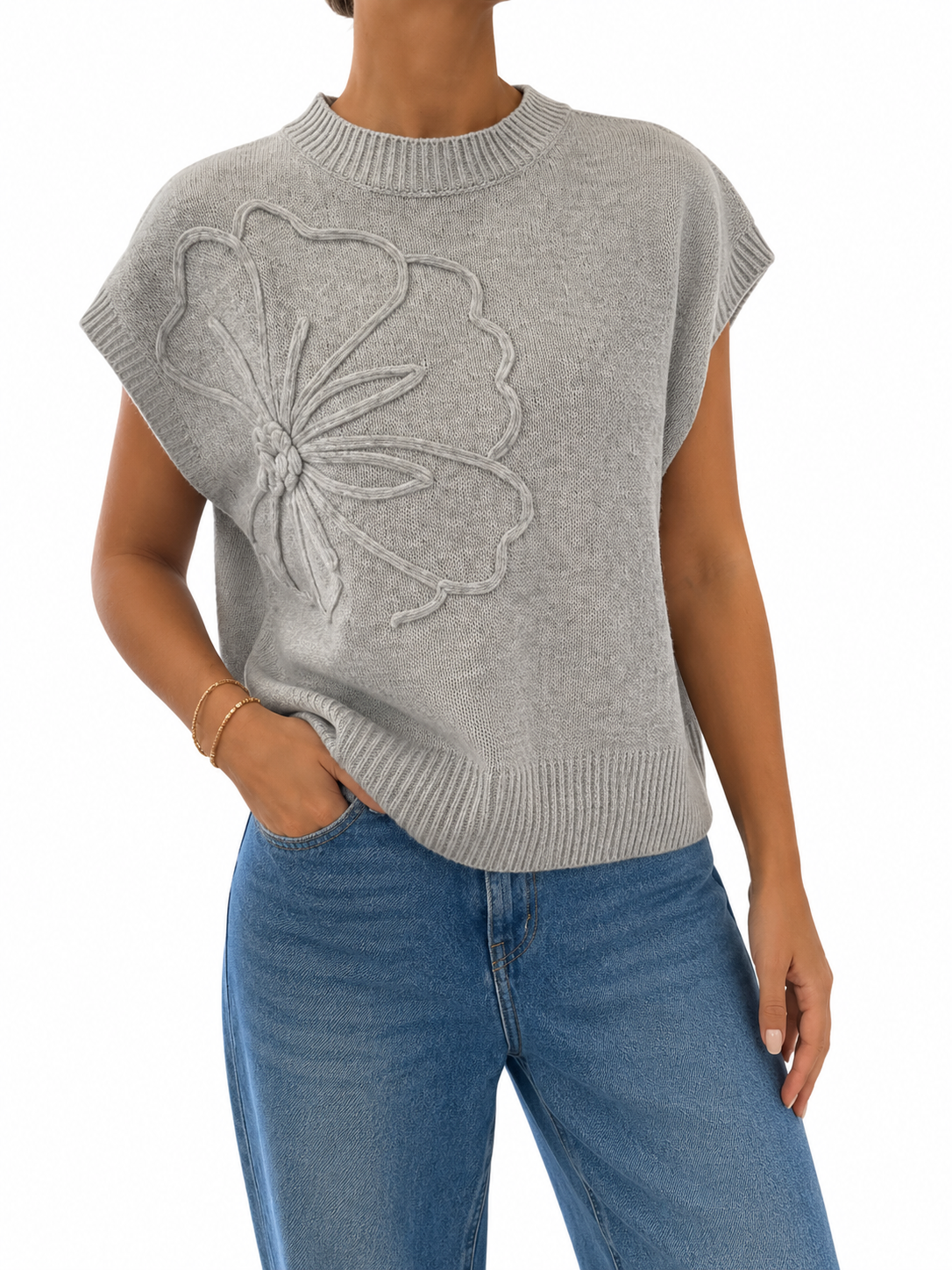 Camiseta de manga corta con diseño floral y silueta fluida