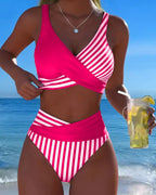 Bikini con estampado de rayas cruzado
