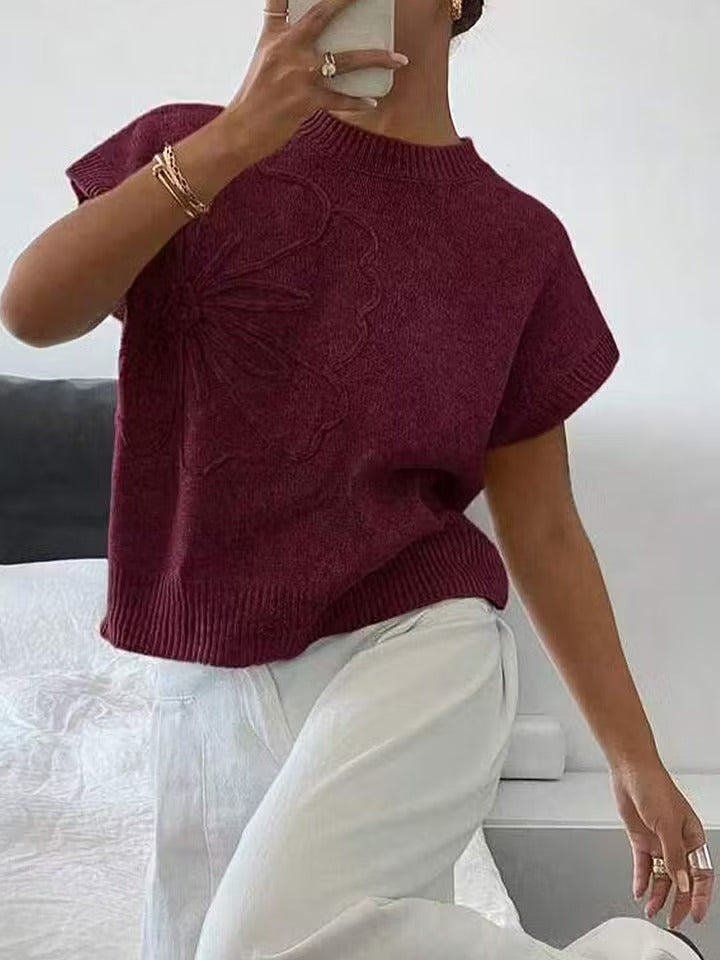 Camiseta de manga corta con diseño floral y silueta fluida
