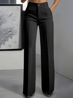Pantalón de cintura alta con diseño refinado