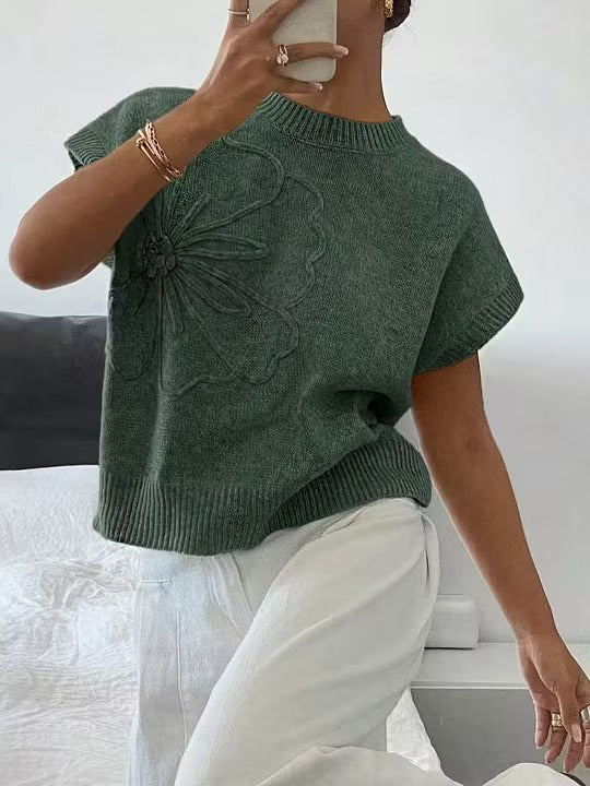 Camiseta de manga corta con diseño floral y silueta fluida