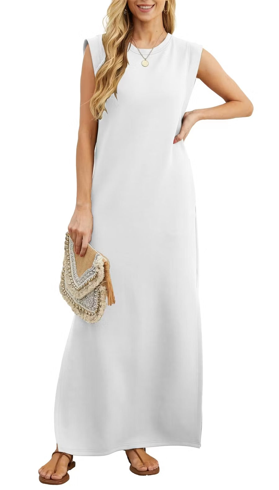 Vestido largo elegante con abertura lateral y tejido antiarrugas